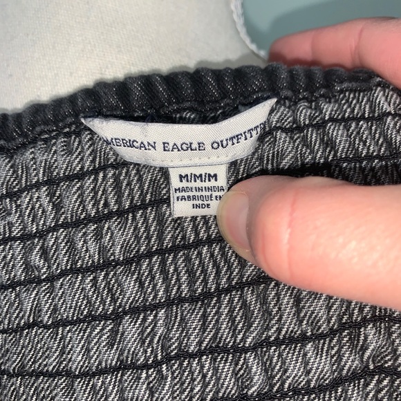 American Eagle black cropped cold shoulder top M - Picture 4 of 5